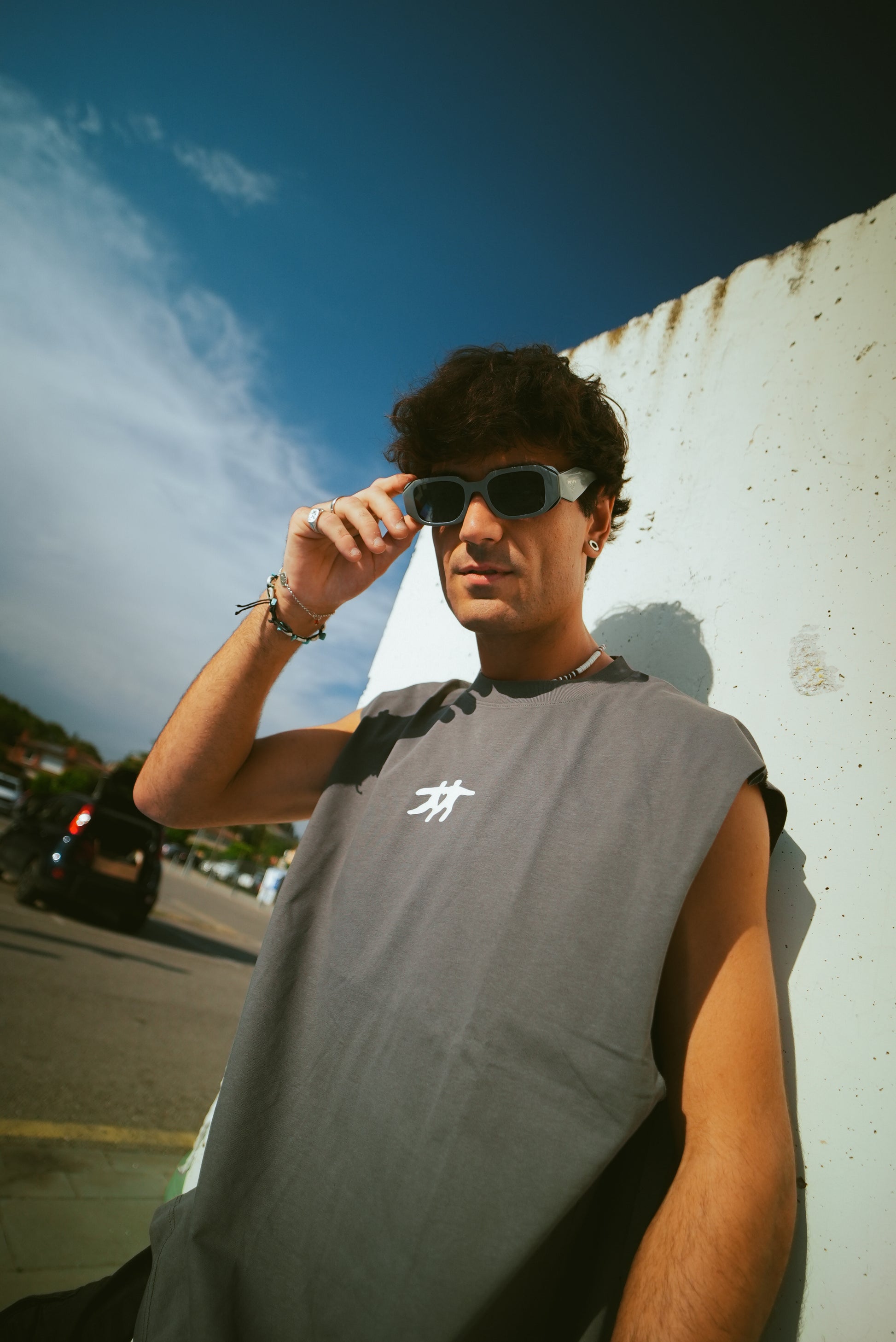 Camiseta sin mangas “Love One Bae” – Desliz