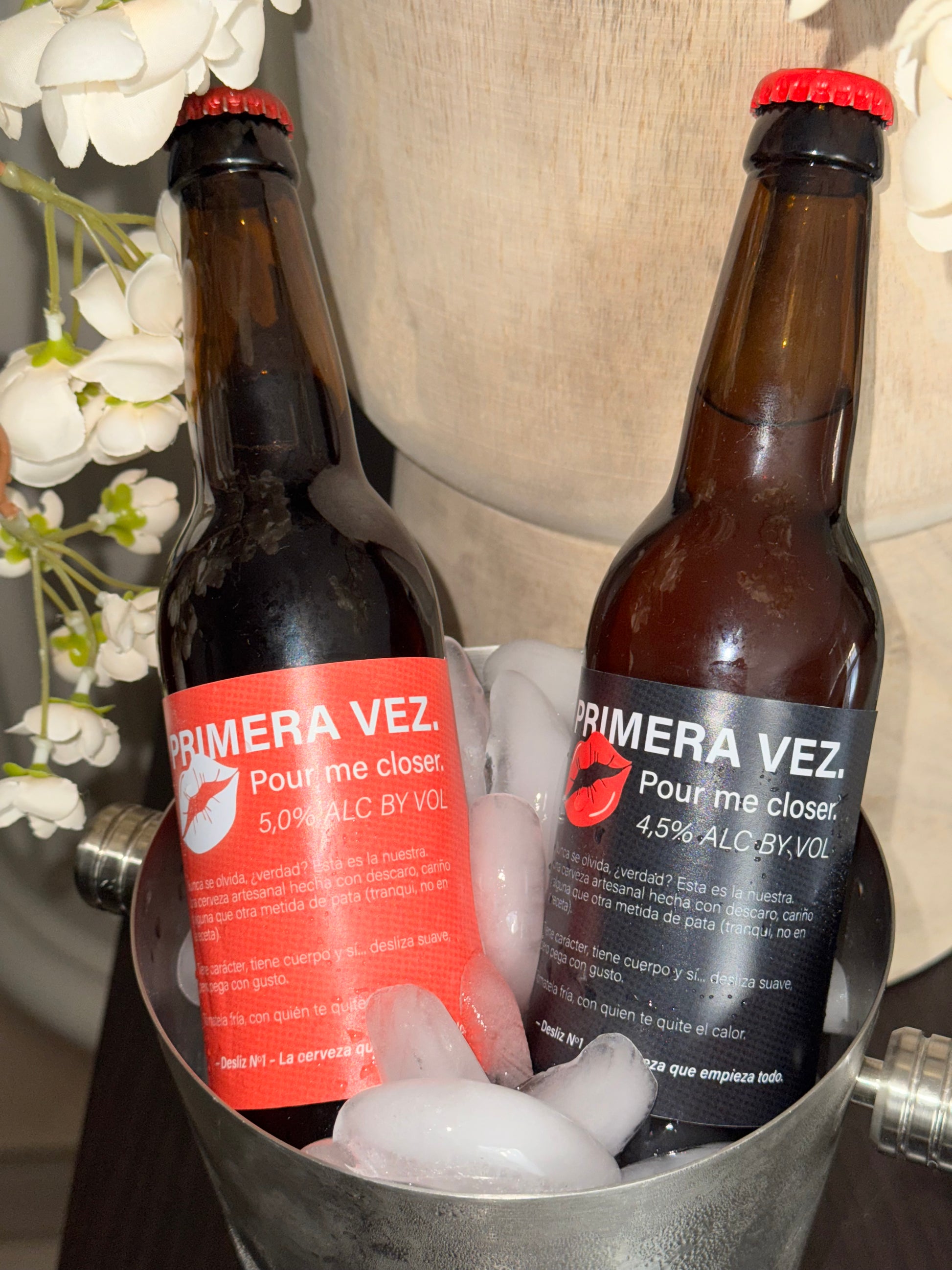 "Pour Me Closer" – El Lado Más Íntimo de Desliz